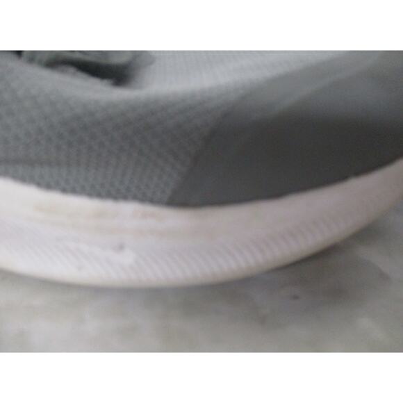 USED Nike unisex Star Runner 3 Running Shoes,smoke grey/siren red/black-Sz 6.5 Y - Picture 7 of 14